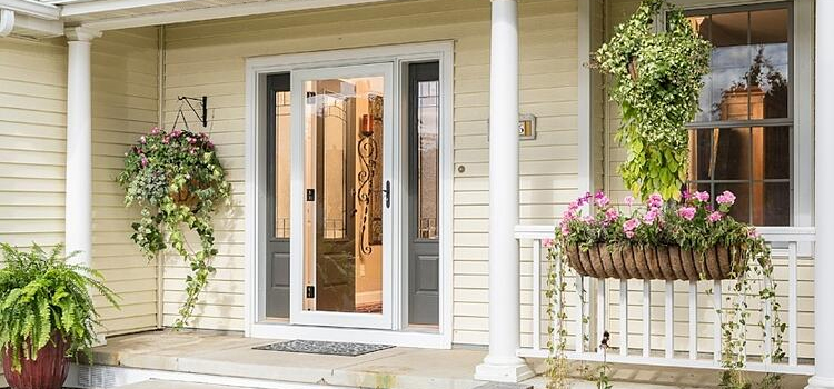 screen door installation in Spring Valley